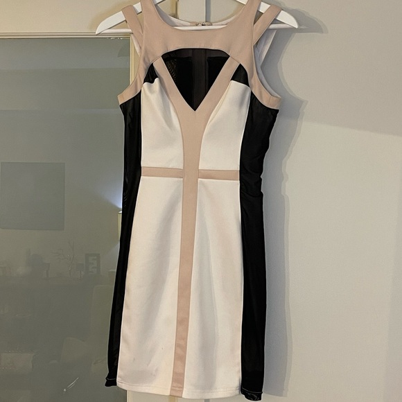 Free Drinks Dress - Picture 5 of 6